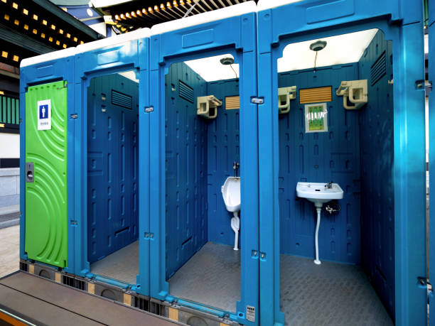 Best Emergency porta potty rental  in Ferry Pass, FL